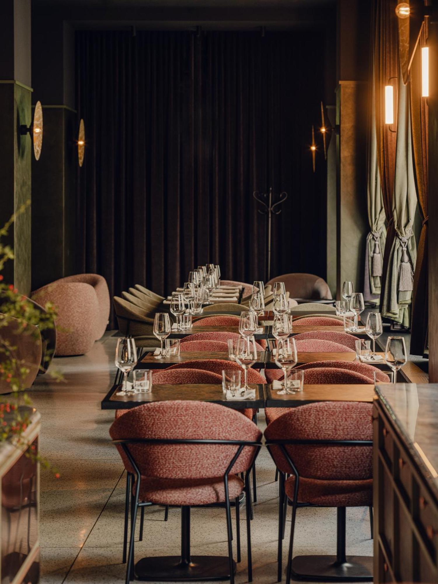 Flaner Hotel, Worldhotels Crafted Варшава Экстерьер фото